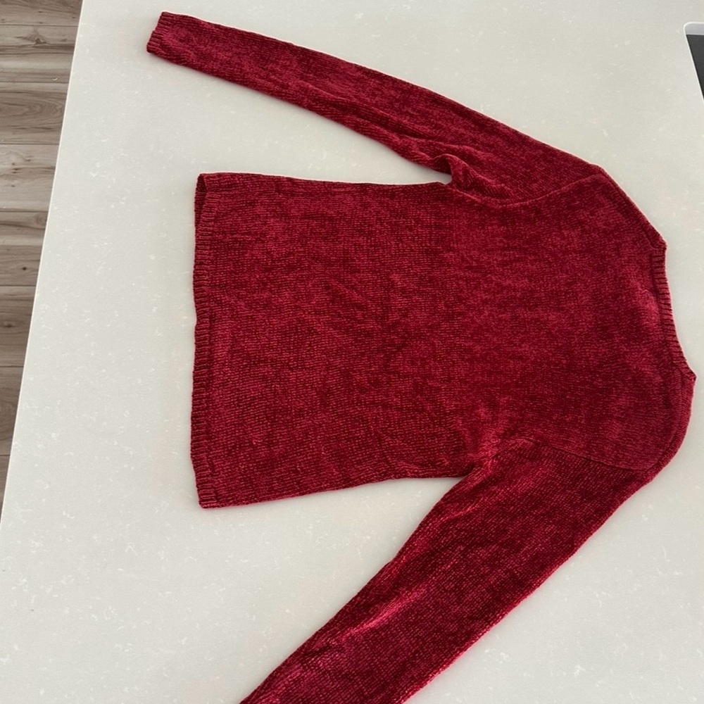L B Petite Red Sweater Shirt - Picture 3 of 6